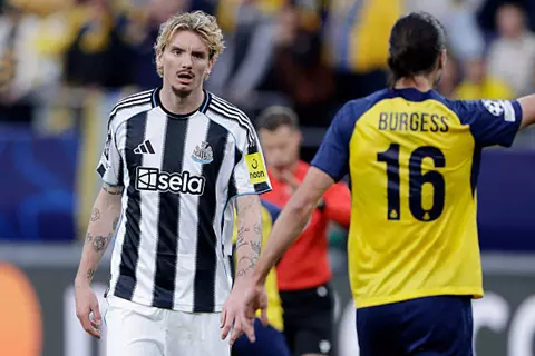 فولتمايد.. ملك أهداف الظهور الأول مع نيوكاسل